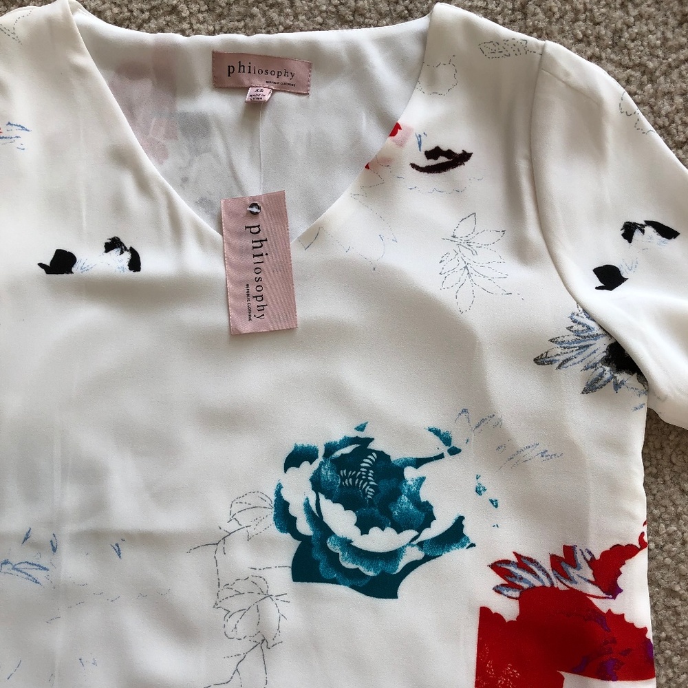 Philosophy Short Sleeve Floral Blouse